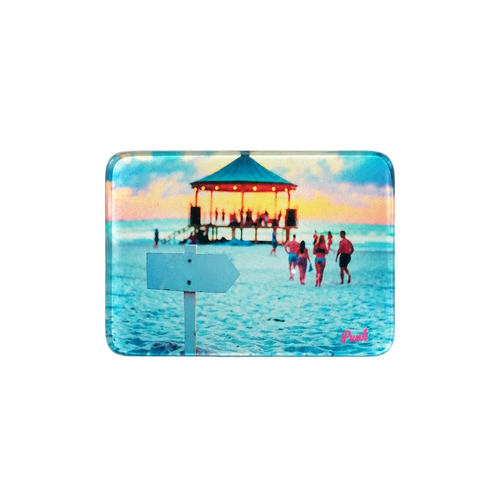 Beach party fridge magnet in crystal glass